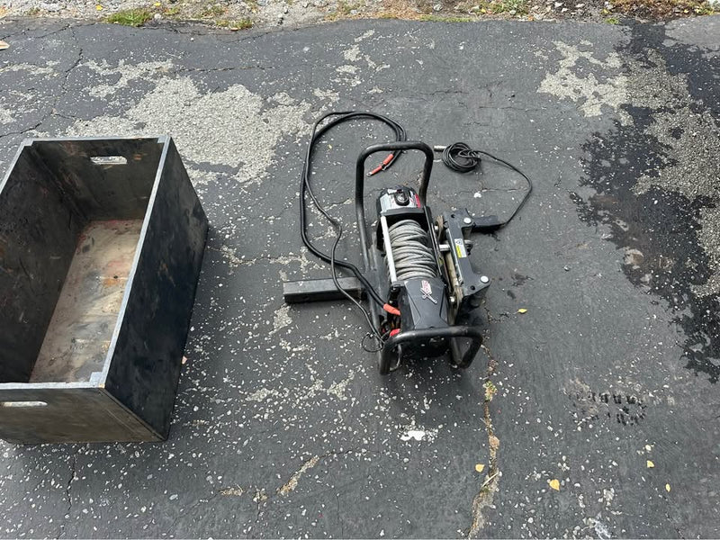 SmittyBilt 9500 pound electric winch on cradle. Mounts on receiver in Aptos, CA (photo 3) — photo 3