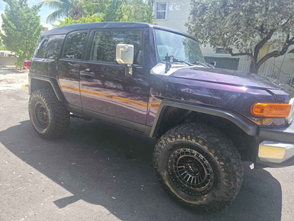 2007 Toyota FJ Cruiser · Sport Utility 2D in Miami Beach, FL (photo 7) — photo 7