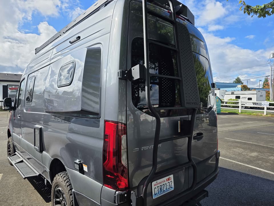 2025 Winnebago revel 44e in Fife, WA (photo 4) — photo 4