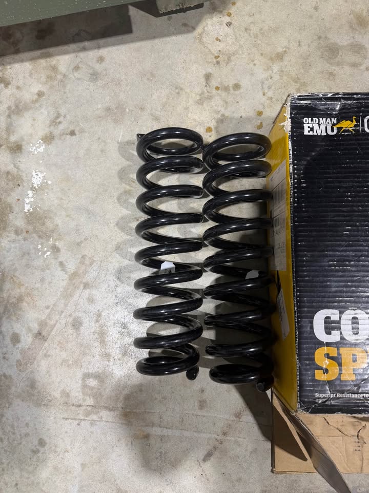Old man emu front and rear coil springs in Cleveland, TX (photo 6) — photo 6