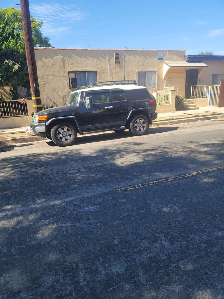 2007 Toyota FJ Cruiser · Sport Utility 2D in Lomita, CA (photo 5) — photo 5