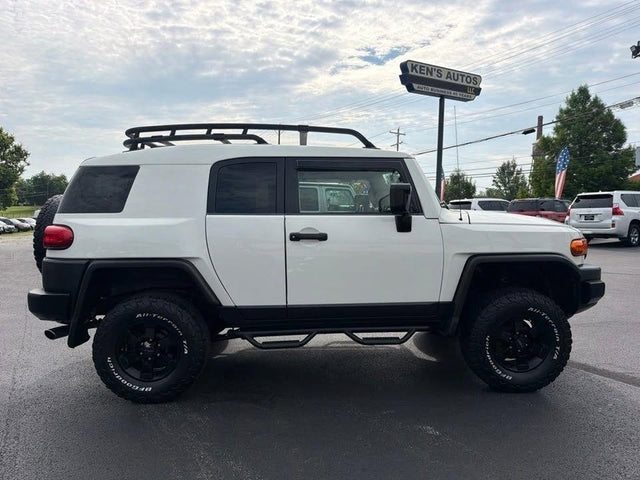 2008 Toyota FJ Cruiser — photo 2