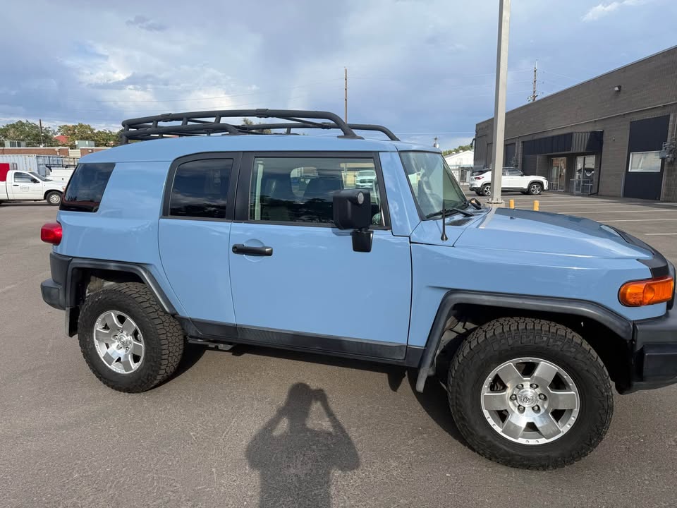 2009 Toyota FJ Cruiser · Sport Utility 2D in Denver, CO (photo 4) — photo 4
