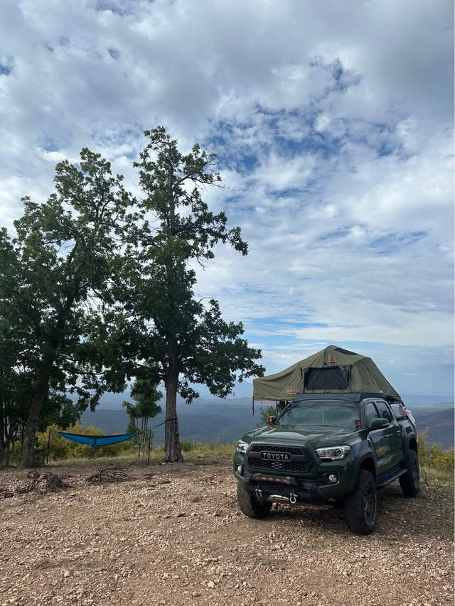 Roam Vagabond RTT w/annex & Body Armor Universal Mid-Size Overland Rack — photo 2