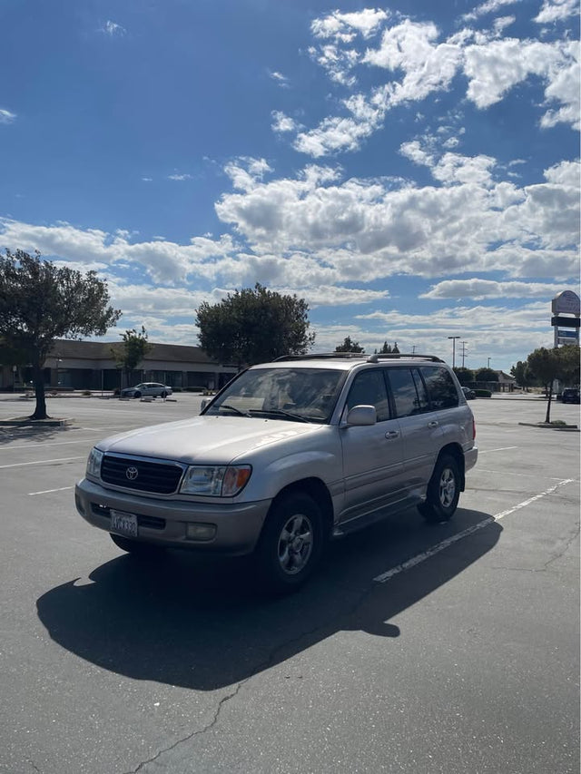 2001 Toyota Landcruiser · Sport Utility 4D — photo 3