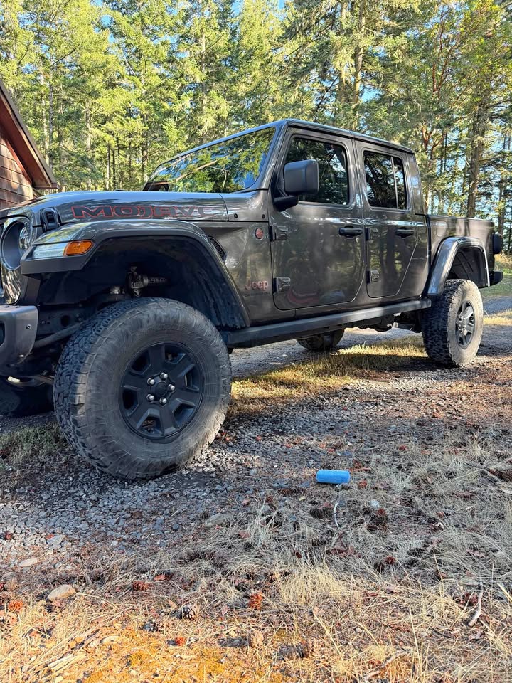 2022 Jeep Gladiator · Mojave Pickup 4D 5 ft in Friday Harbor, WA (photo 1) — photo 1