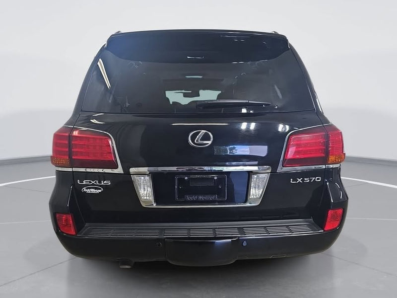 2010 Lexus LX 570 in Hudsonville, MI (photo 5) — photo 5