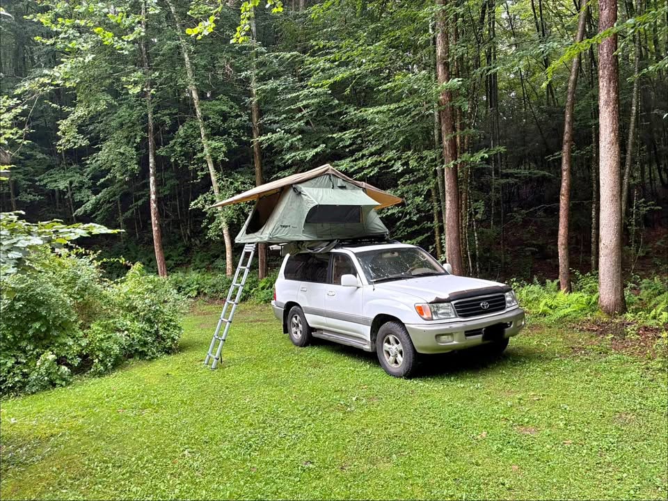Thule Tepui Kukeman III Rooftop Tent in Brooklyn, NY (photo 1)