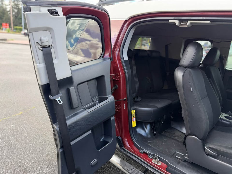 2010 Toyota FJ Cruiser · Sport Utility 2D in Lacey, WA (photo 8) — photo 8