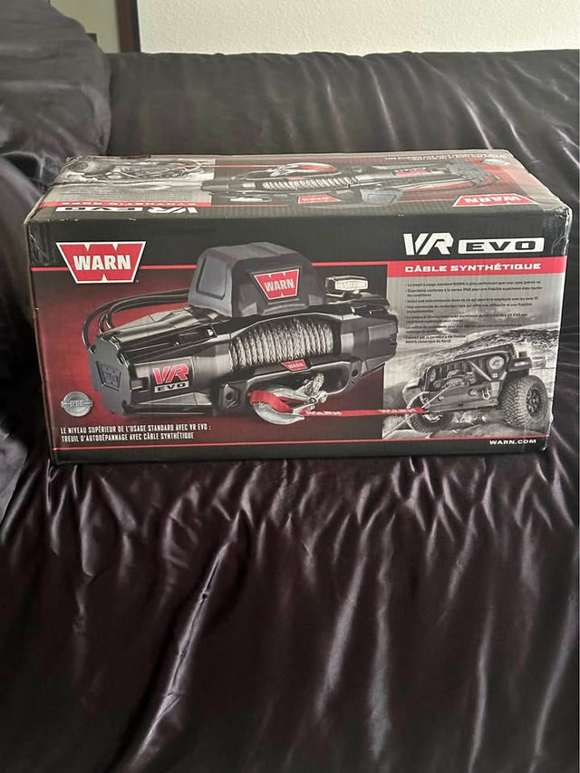 WARN VR EVO 8-S Electric 12V DC Winch in Sparks, NV (photo 1)