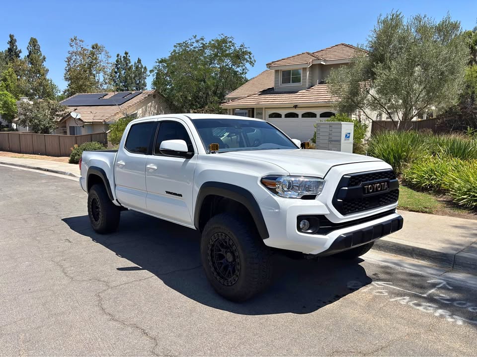 2022 Toyota Tacoma Double Cab · SR5 Trail Edition in Escondido, CA (photo 1)