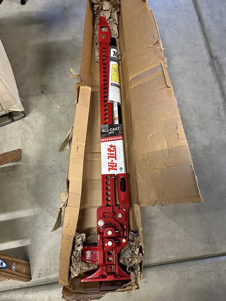 42-inch All-Cast Jack, Hi-Lift HL-425 in Folsom, CA (photo 1) — photo 1