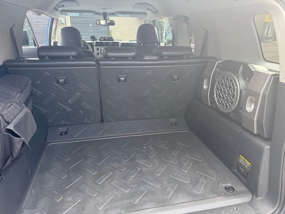 2009 Toyota FJ Cruiser · Sport Utility 2D in Denver, CO (photo 12) — photo 12