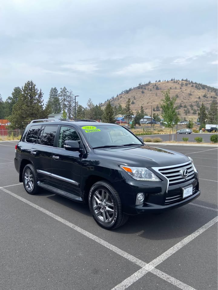 2014 Lexus LX · LX 570 Sport Utility 4D in Bend, OR (photo 3) — photo 3