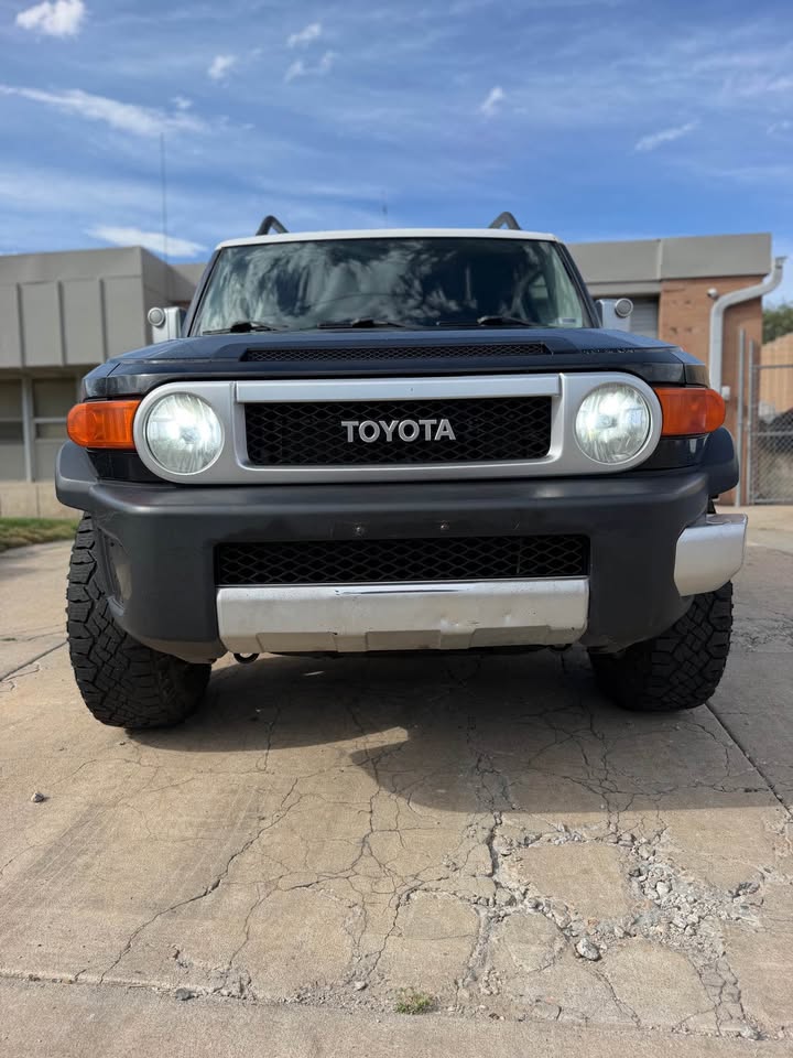 2008 Toyota FJ Cruiser in Denver, CO (photo 5) — photo 5