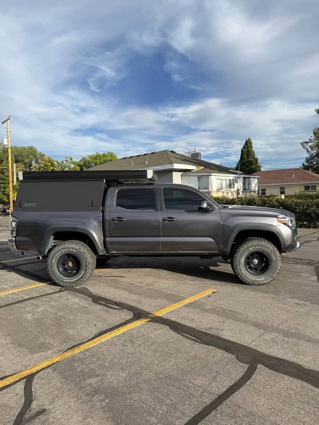 2018 Toyota Tacoma Regular Cab · TRD off-road — photo 3
