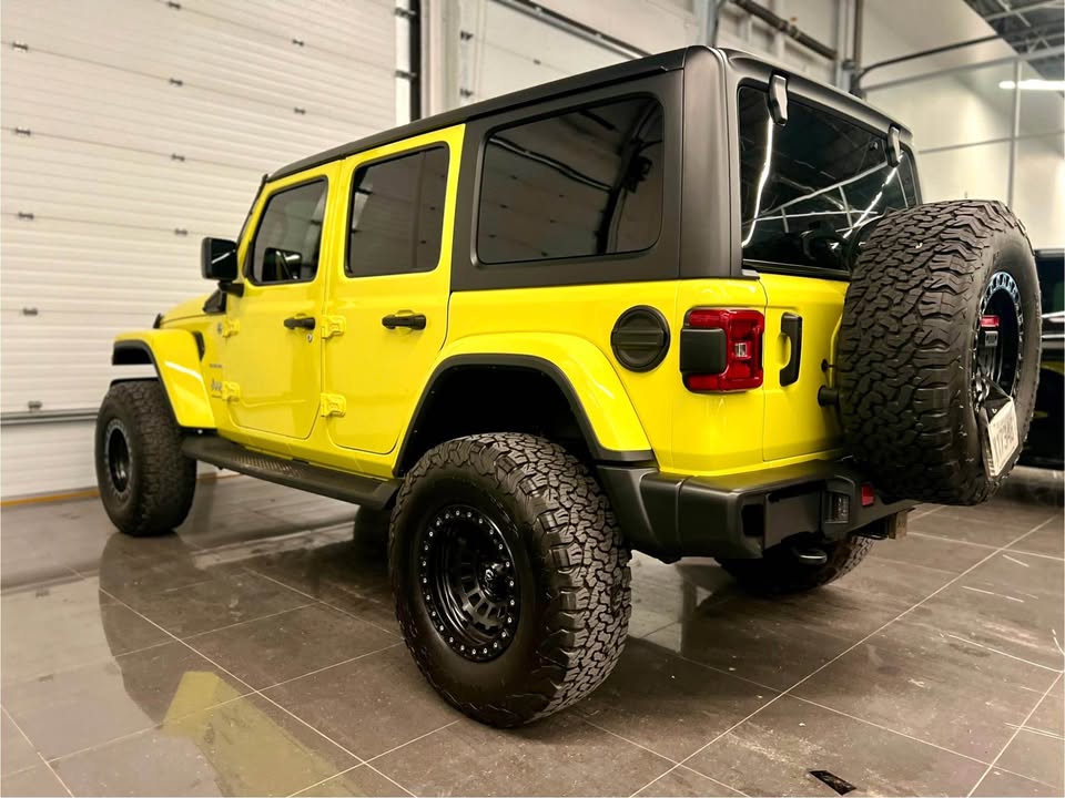 2023 Jeep Wrangler in St-Constant, QC (photo 3)