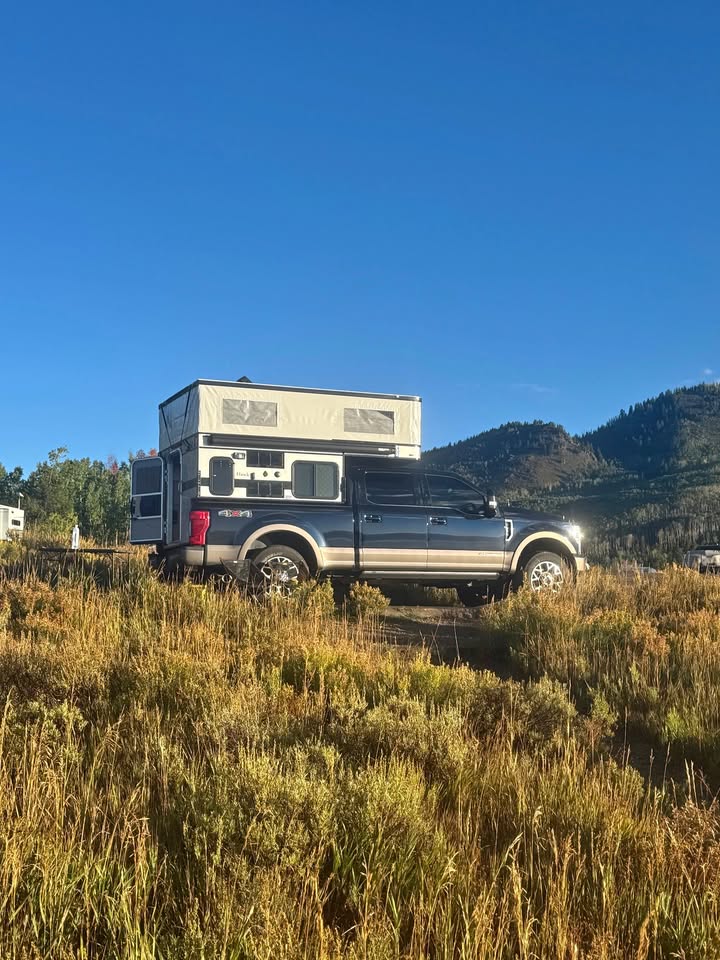 2025 Four Wheel Camper hawk (photo 1) — photo 1