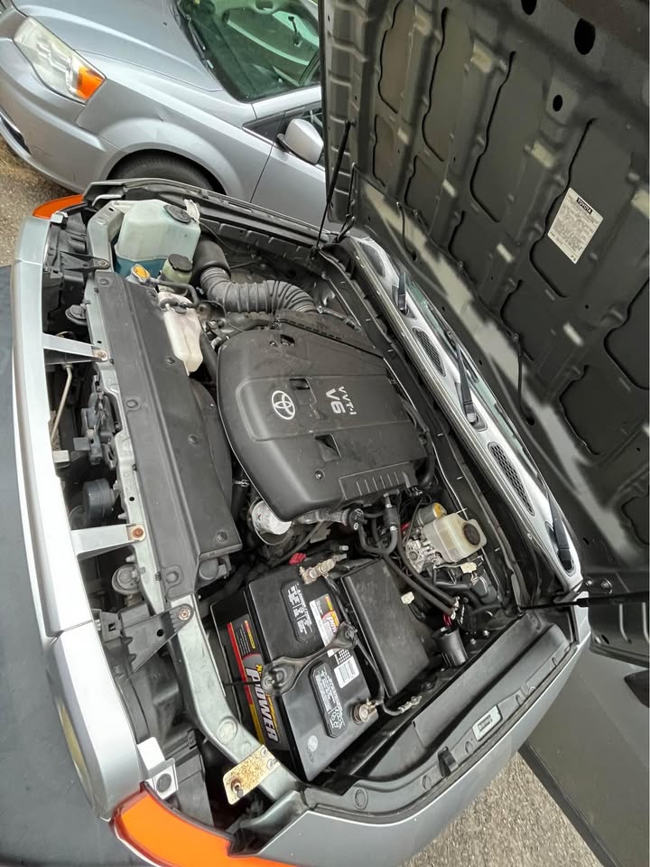 2009 Toyota FJ Cruiser (photo 8) — photo 8