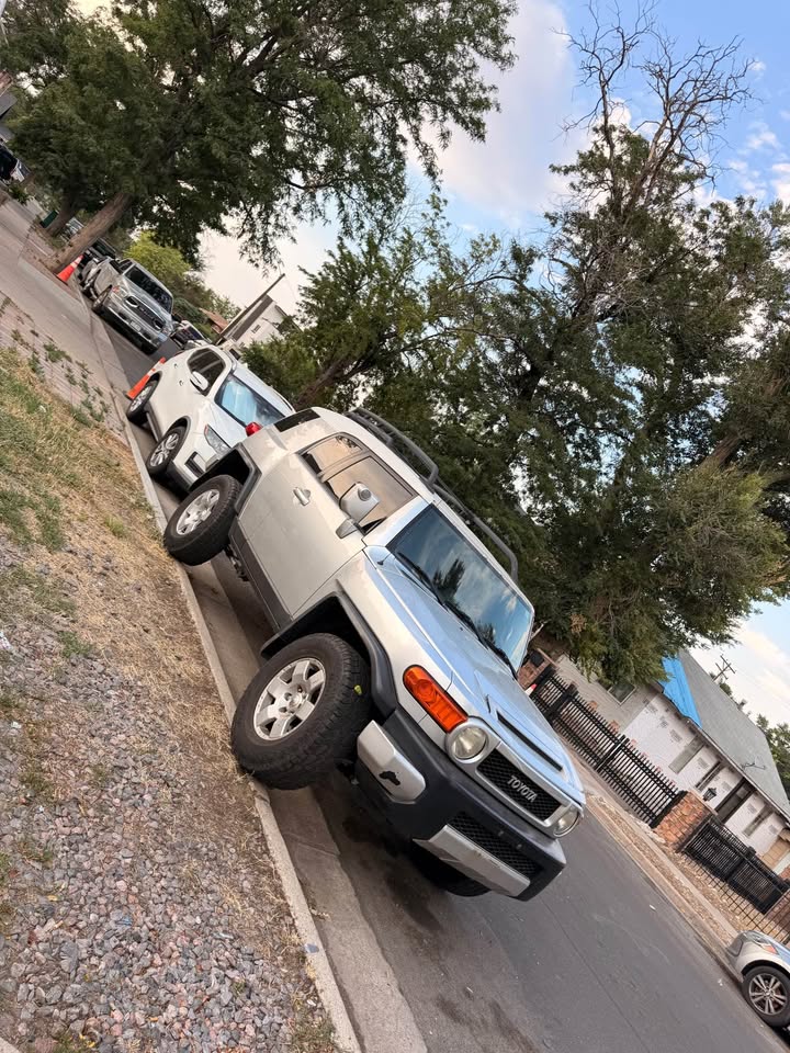 2007 Toyota FJ Cruiser in Denver, CO (photo 5) — photo 5