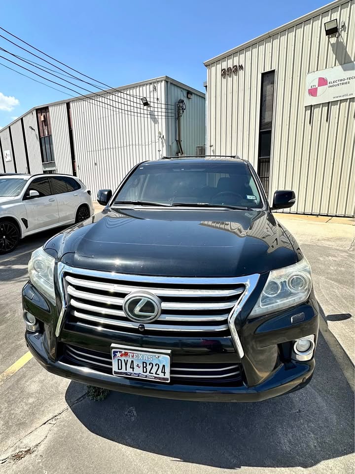 2013 Lexus LX · LX 570 Sport Utility 4D in Houston, TX (photo 1) — photo 1