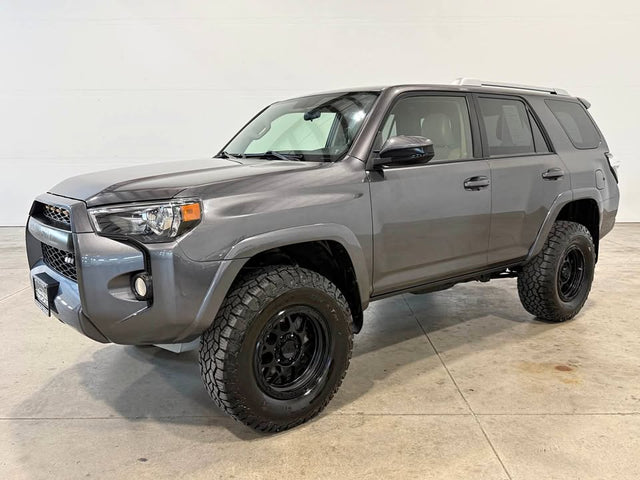 2014 Toyota 4Runner · SR5 (photo 1)