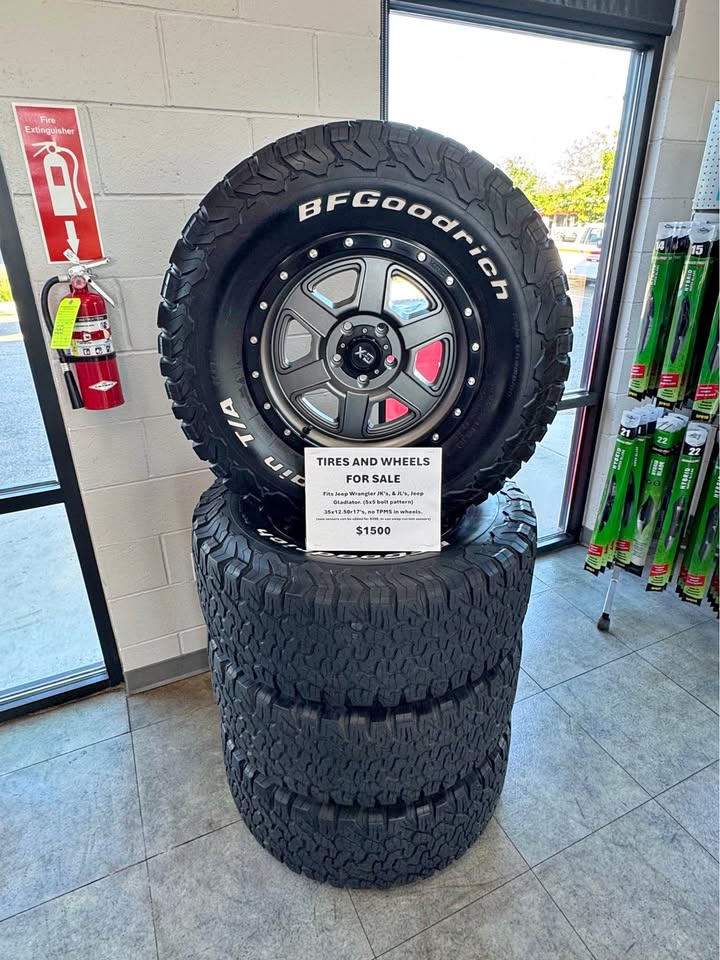 Jeep wheels/ tires in Caldwell, ID (photo 1)