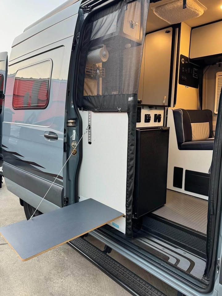 2021 Winnebago Revel Camper Van (photo 9) — photo 9