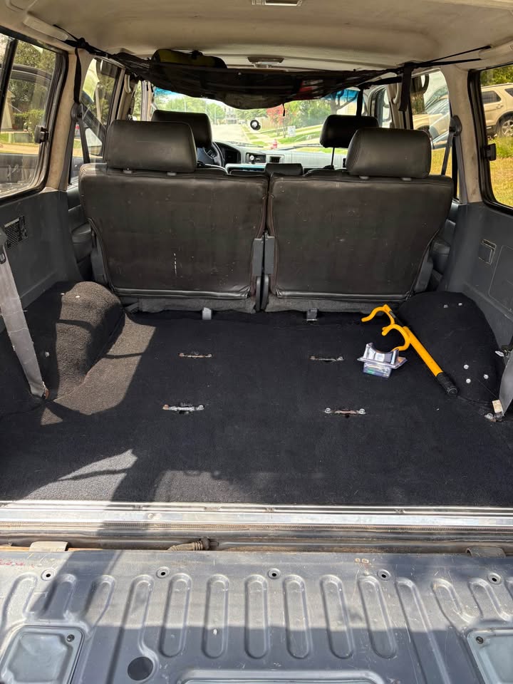 1995 Toyota Land Cruiser in Round Rock, TX (photo 4) — photo 4