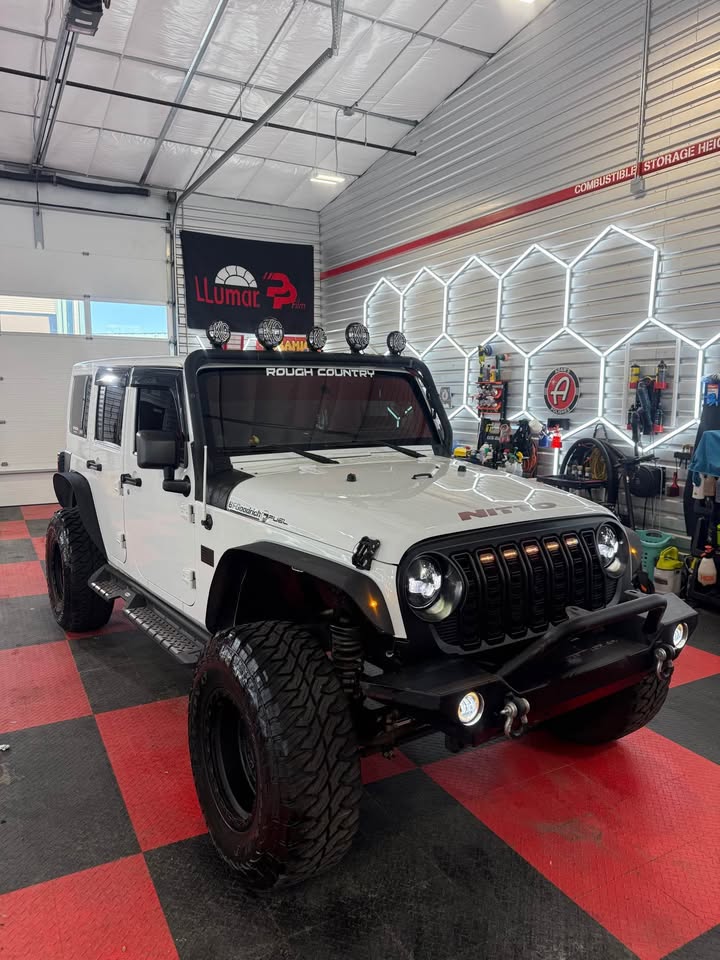 2013 Jeep Wrangler · Unlimited Sahara Sport Utility 4D in Commerce City, CO (photo 2) — photo 2