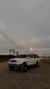2002 Toyota Tundra Access Cab · Limited Pickup 4D 6 1/2 ft in Vista, CA (photo 4)