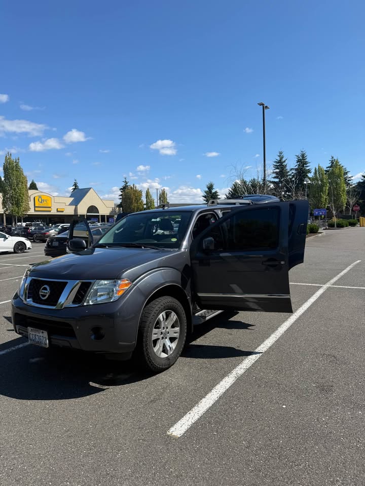 2011 Nissan Pathfinder · Sport Utility in Federal Way, WA (photo 3) — photo 3