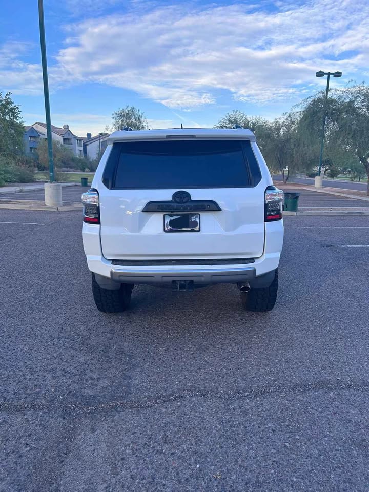 2017 Toyota 4Runner · TRD Off-Road Premium Sport Utility 4D in Phoenix, AZ (photo 8) — photo 8