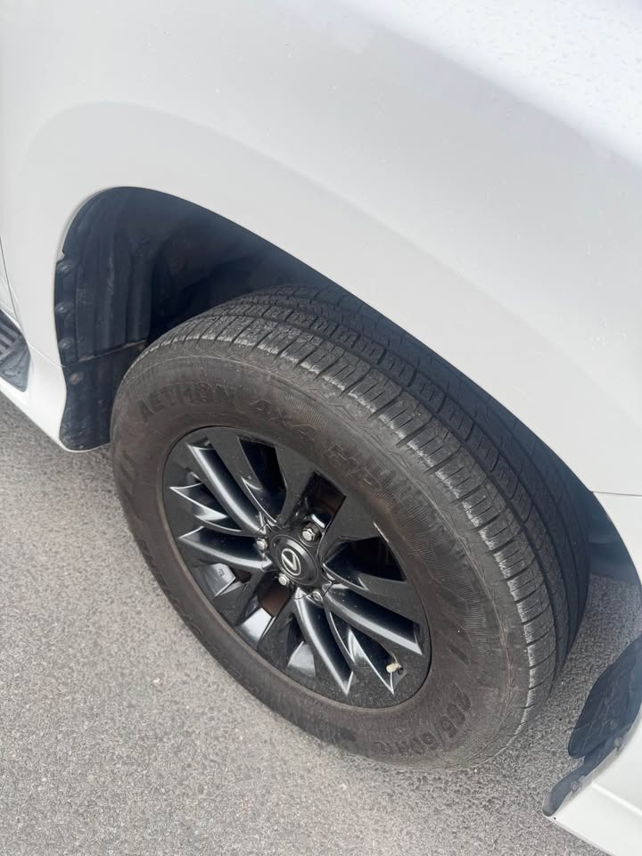 Clean Lexus GX (photo 8) — photo 8