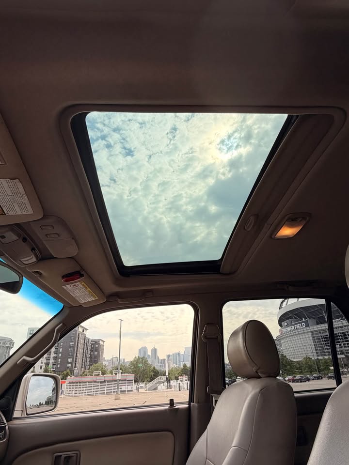 1998 Toyota 4Runner Limited - Factory Rear E-Locker in Denver, CO (photo 12) — photo 12