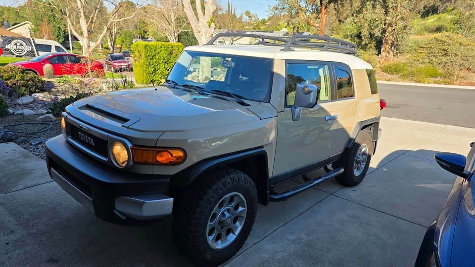2012 Toyota FJ Cruiser · Sport Utility 2D in Temecula, CA (photo 3) — photo 3