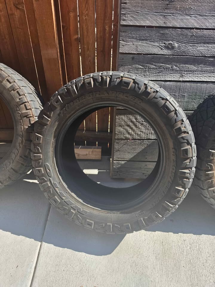 Lt 305 55 20 Nitto Ridge Grappler tires in Johnstown, CO (photo 5) — photo 5