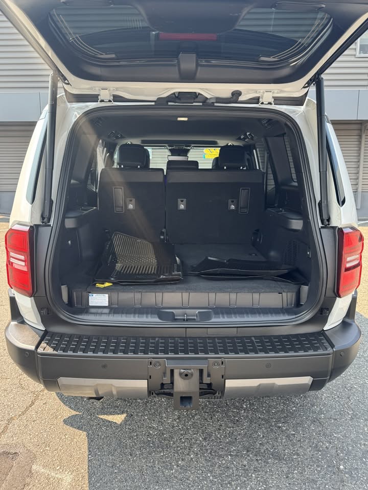 2024 Toyota Land Cruiser Base Hybrid-Please ask for Kira in Everett, WA (photo 6) — photo 6
