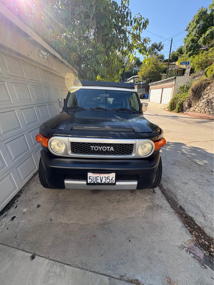 2007 Toyota FJ Cruiser in Los Angeles, CA (photo 7) — photo 7