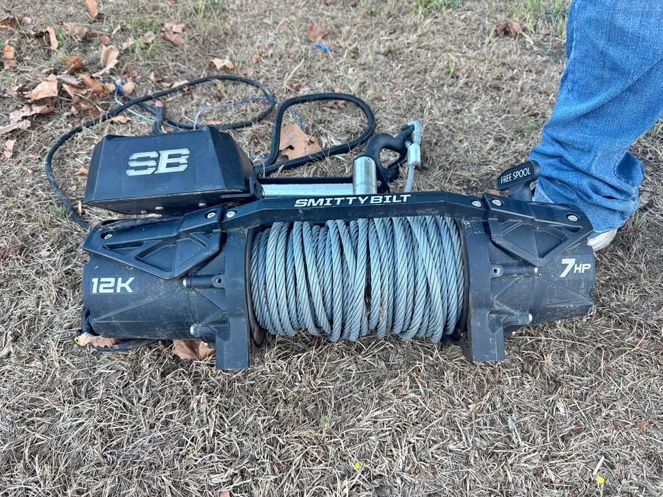 Smittybilt 12000k winch- 7hp in Palestine, TX (photo 1) — photo 1