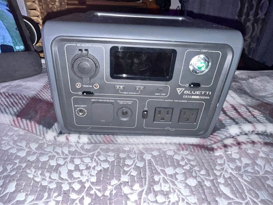 BLUETTI EB3A Portable Power Station – 268Wh / 600W – Excellent Condition (photo 1) — photo 1