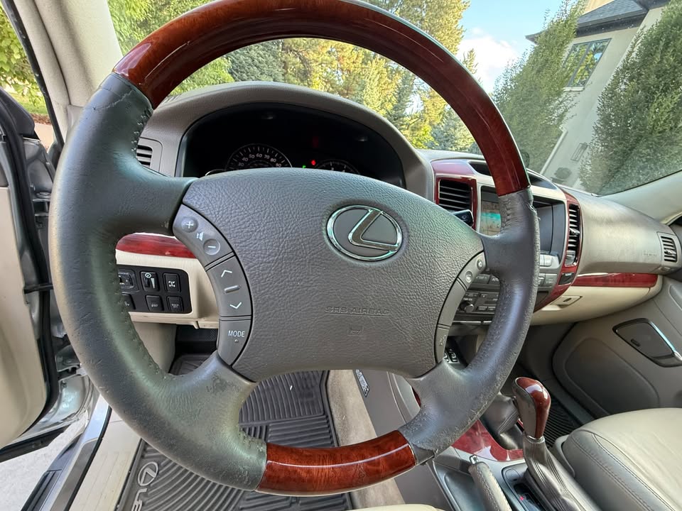 2008 Lexus GX-470 in Denver, CO (photo 11) — photo 11