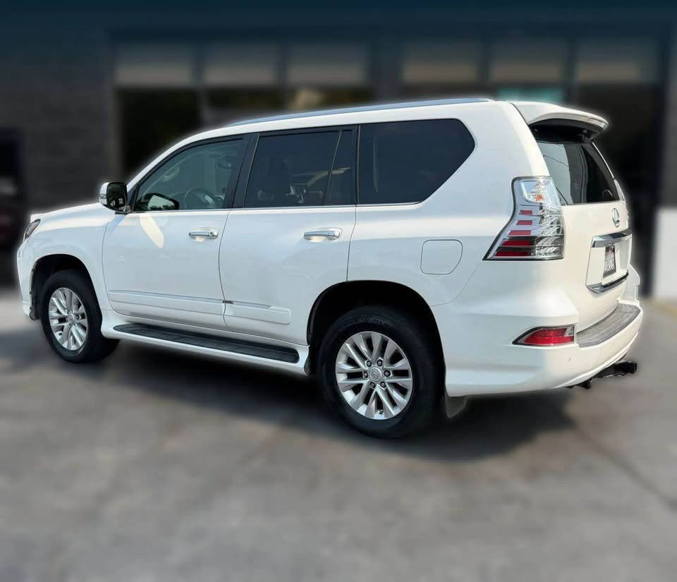 2017 Lexus GX · GX 460 Sport Utility 4D in Henderson, KY (photo 4) — photo 4