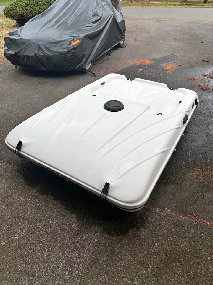 James Baroud Explorer Evo Rooftop Tent in Poulsbo, WA (photo 1) — photo 1