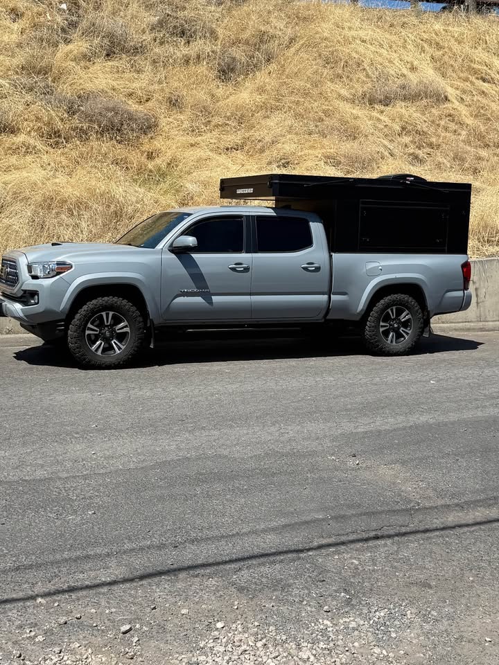 2025 ORU Bruin Camper – Loaded w/ MaxxAir & Barn Doors in Lacey, WA (photo 3)