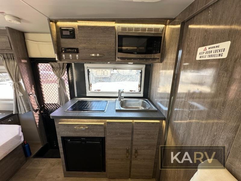 2021 Black Series Camper HQ15 in Desert Hot Springs, CA (photo 11) — photo 11