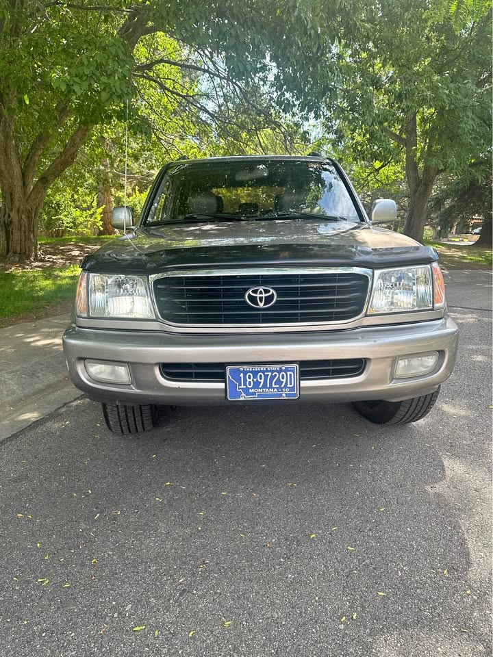 2001 Toyota Landcruiser · Sport Utility 4D in Fort Collins, CO (photo 1)