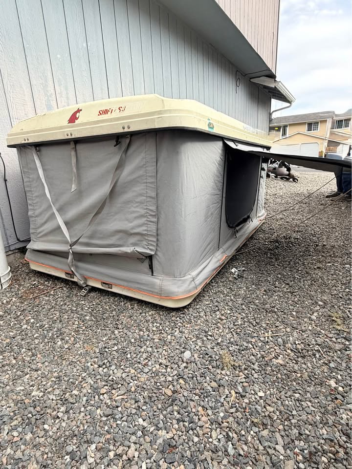 Roof nest roof top tent in Orting, WA (photo 5) — photo 5