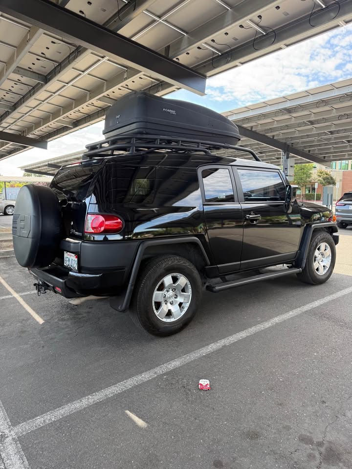 2008 Toyota FJ Cruiser · Sport Utility 2D in Stockton, CA (photo 5) — photo 5