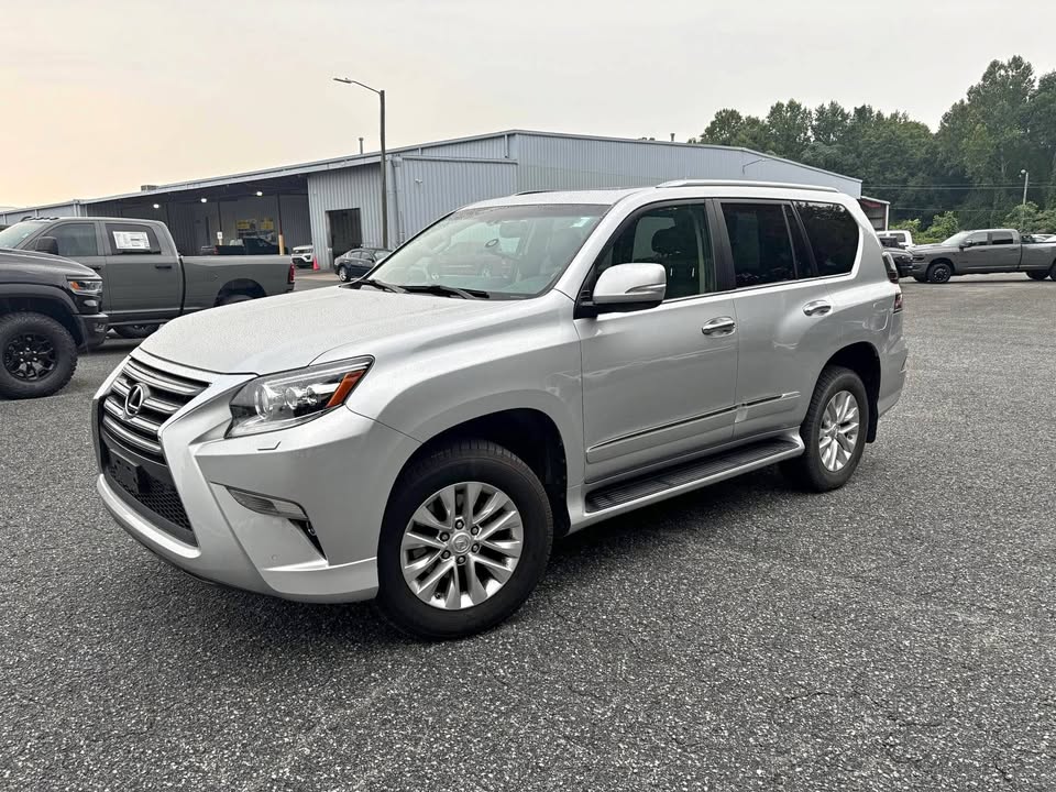 2015 Lexus GX · GX 460 Sport Utility 4D (photo 1)